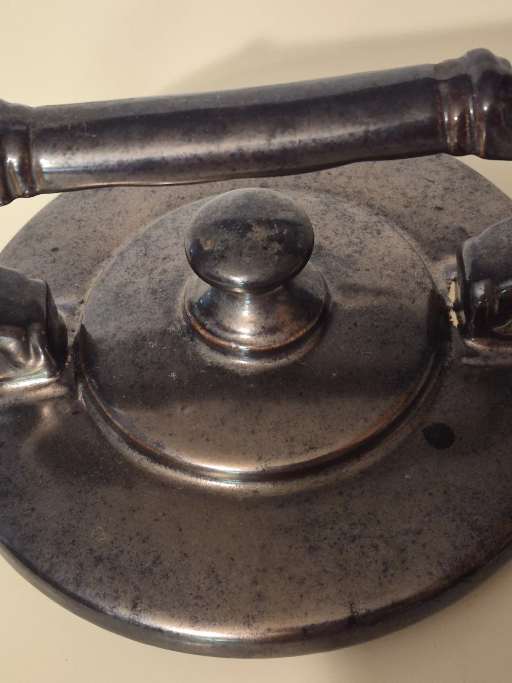 Vintage Mccoy Hammered  Cookie Kettle In Dark Bronze